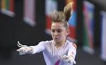 Gimnasta rusa Victoria Kómova, tricampeona de los Juegos Olímpicos de la Juventud en Singapur 